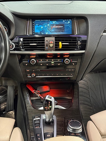 BMW X3 28 of 30