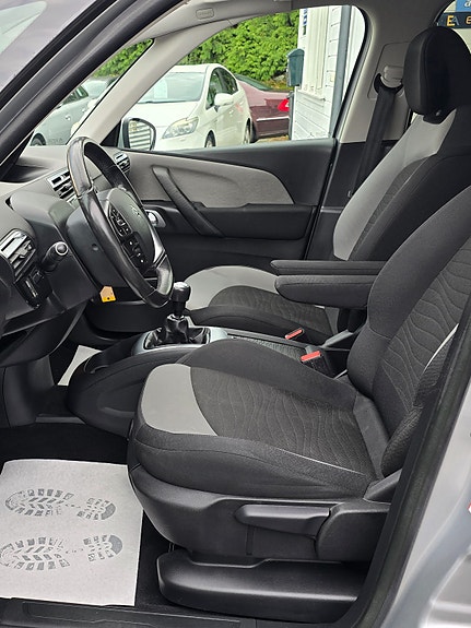Citroen Grand C4 Picasso 18 of 30