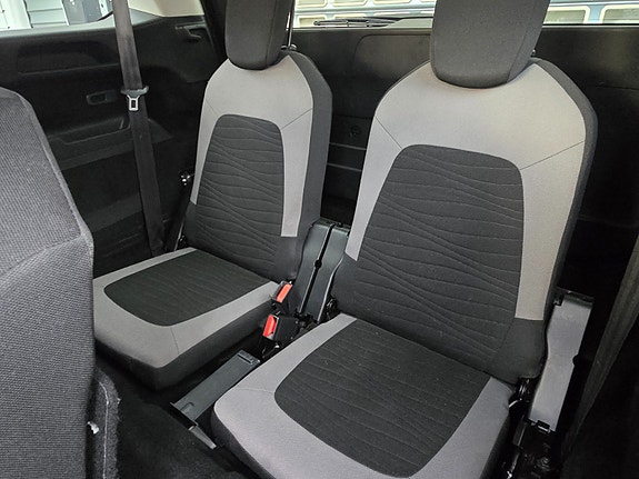 Citroen Grand C4 Picasso 24 of 30