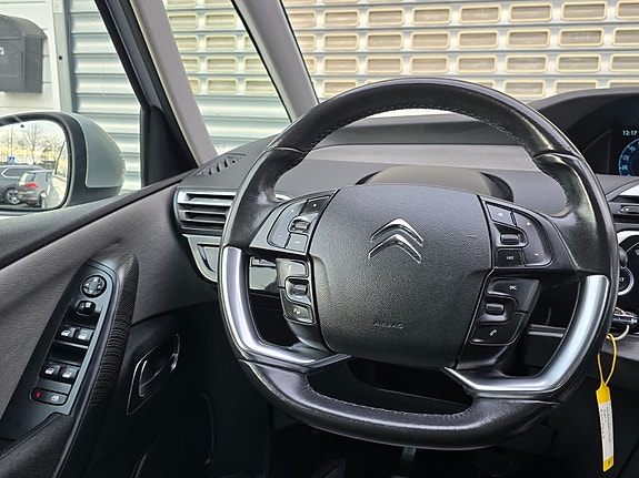Citroen Grand C4 Picasso 30 of 30