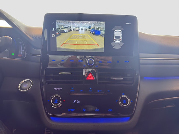 Hyundai IONIQ 18 of 24