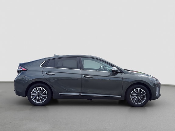 Hyundai IONIQ 7 of 24