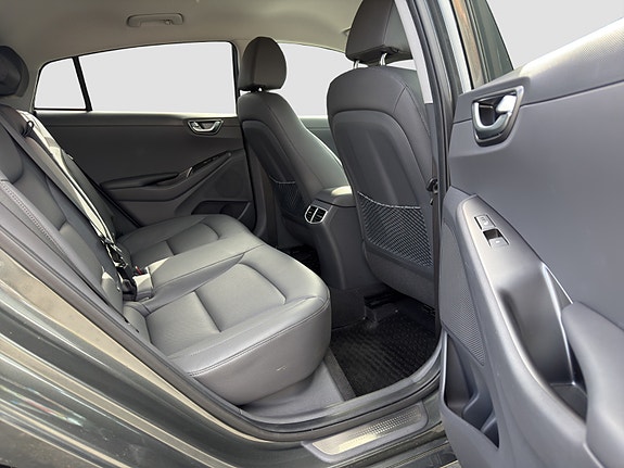 Hyundai IONIQ 23 of 24