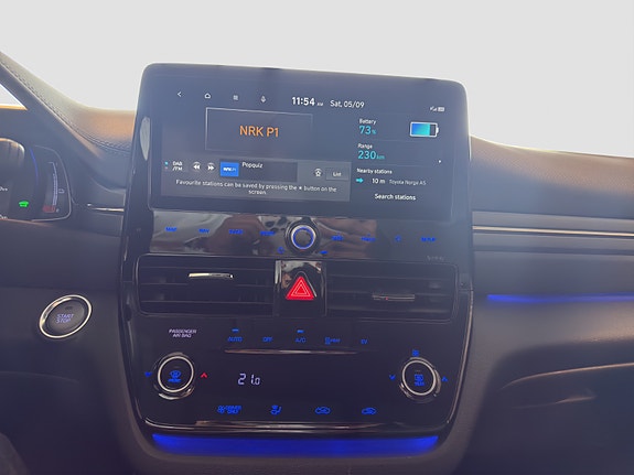 Hyundai IONIQ 19 of 24