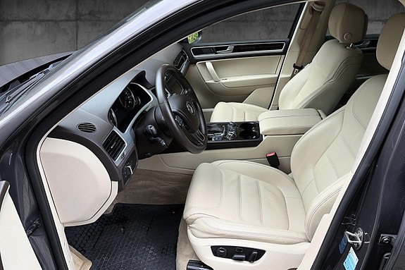 Volkswagen Touareg 7 of 10
