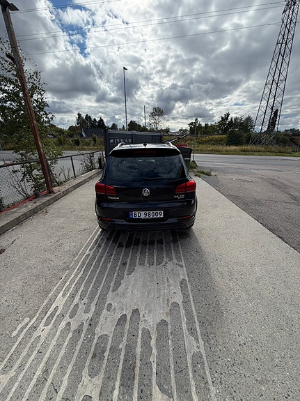Volkswagen Tiguan 26 of 30