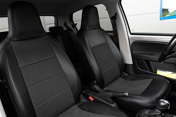 Volkswagen UP! 12 of 13
