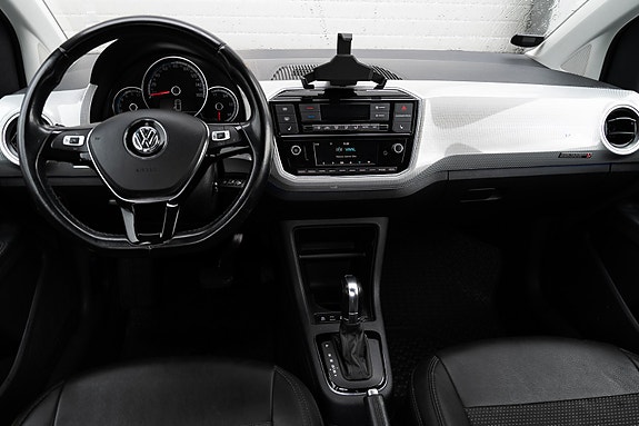 Volkswagen UP! 10 of 13