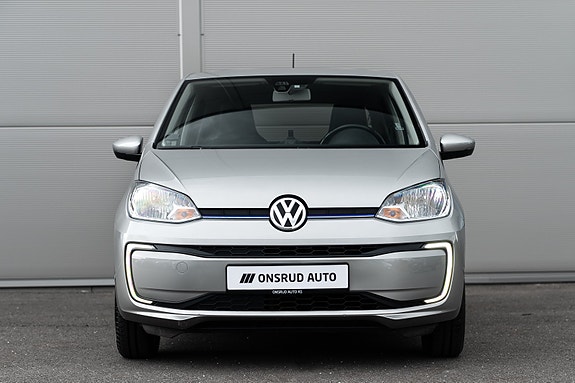 Volkswagen UP! 3 of 13