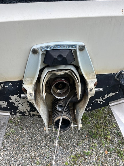 Nidelv 18 m/ Volvo Penta AQ145 og Gaupen B2024 tandemhenger – rep.objekt 9 of 11