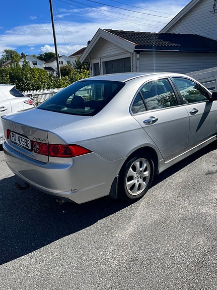 Honda Accord 5 of 16