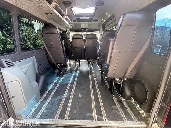 Ford Transit 14 of 14