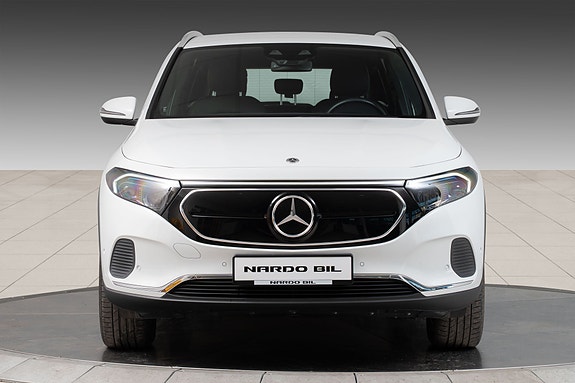 Mercedes-Benz EQA300 2 of 30