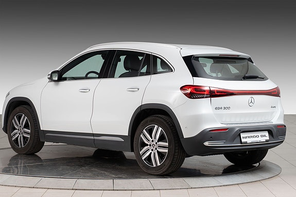 Mercedes-Benz EQA300 8 of 30