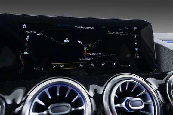 Mercedes-Benz EQA300 24 of 30