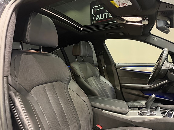 BMW 530e 18 of 30
