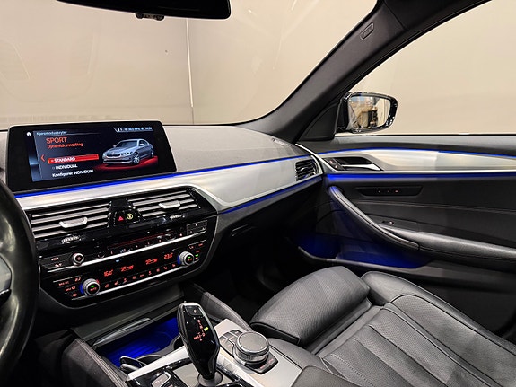 BMW 530e 30 of 30