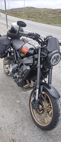 Yamaha XSR 900 80black 2 of 7