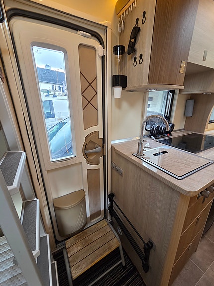 Bürstner 440tk Averso plus 11 of 30