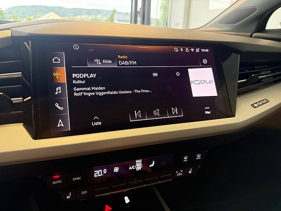 Audi Q4 e-tron 12 of 16