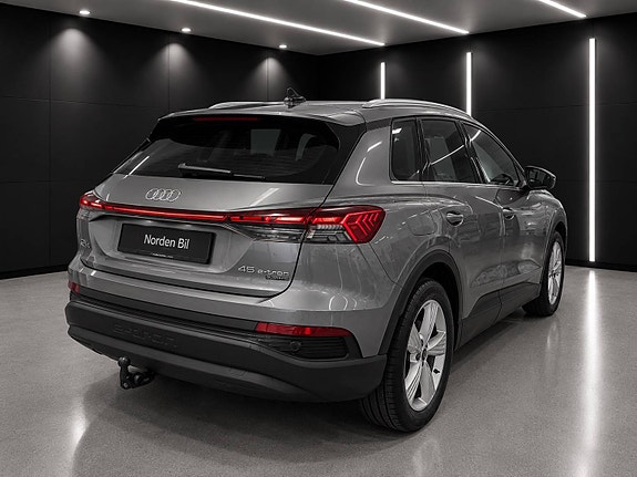 Audi Q4 e-tron 3 of 16
