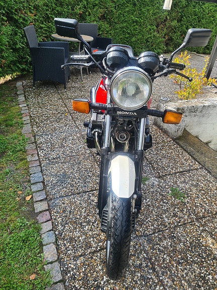 Honda CBX 550F 10 of 17