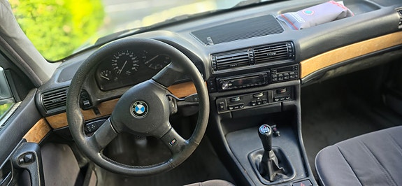 BMW 735i 14 of 21