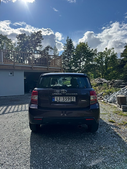 Toyota Urban Cruiser 8 of 12