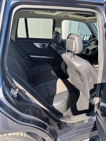 Mercedes-Benz GLK220 7 of 11