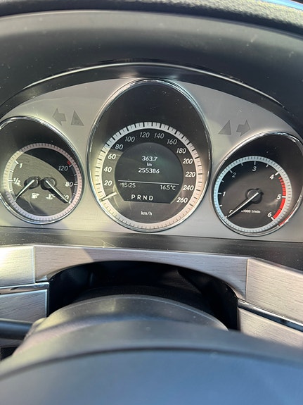 Mercedes-Benz GLK220 10 of 11