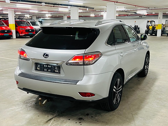 Lexus RX450h 15 of 30