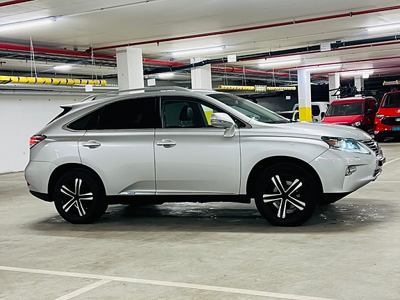 Lexus RX450h 12 of 30