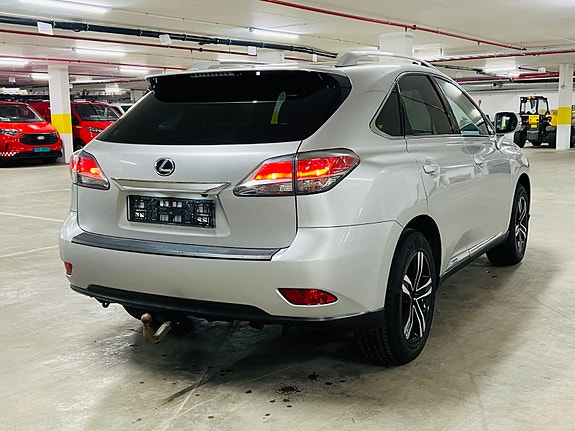 Lexus RX450h 14 of 30