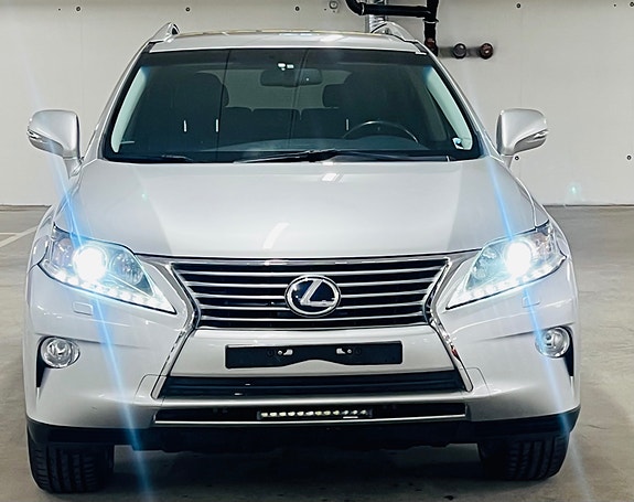 Lexus RX450h 8 of 30