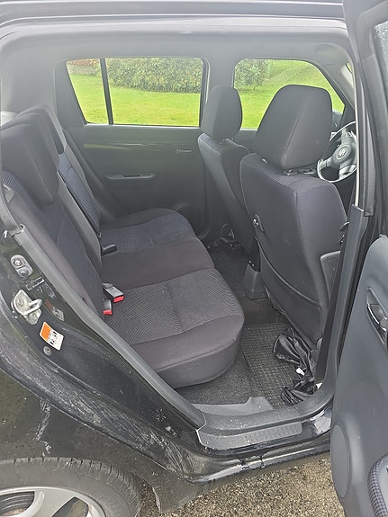 Suzuki Swift 8 of 11