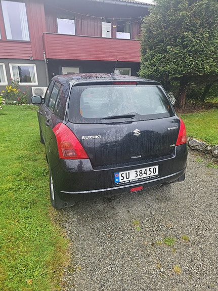 Suzuki Swift 3 of 11