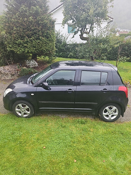Suzuki Swift 2 of 11