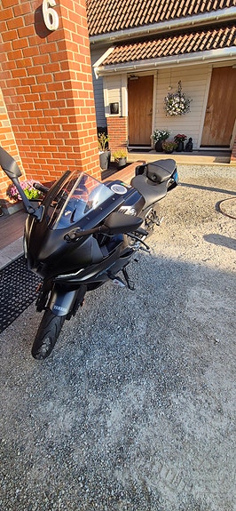 Yamaha YZF-R 125 5 of 11