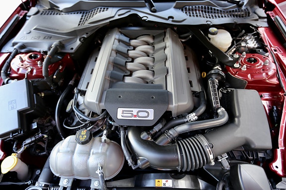 Ford Mustang 25 of 26