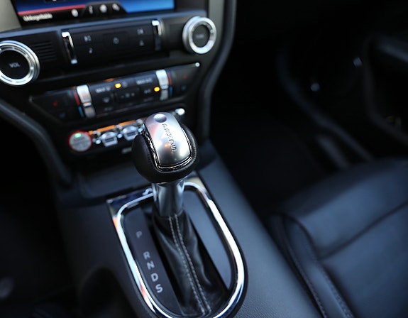 Ford Mustang 13 of 26