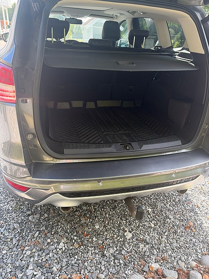 Ford Kuga 14 of 18