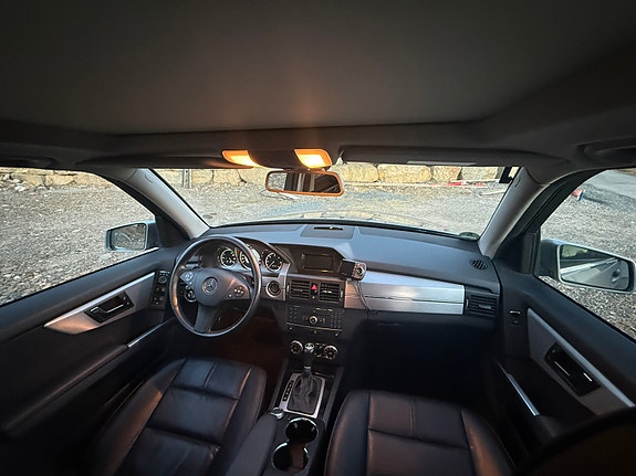 Mercedes-Benz GLK220 10 of 12