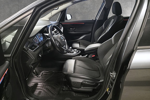 BMW 225xe 25 of 30
