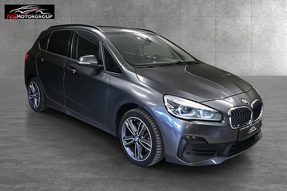 BMW 225xe 2 of 30