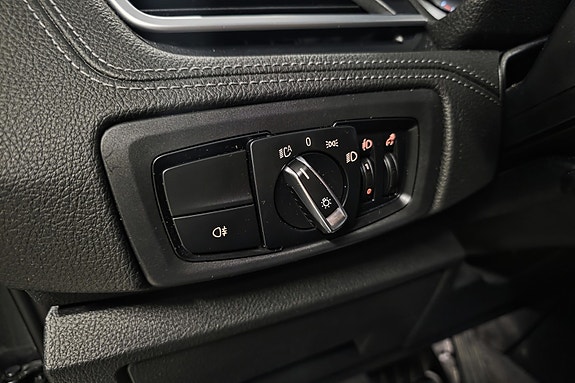 BMW 225xe 28 of 30