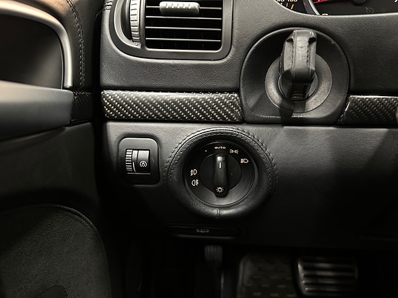 Porsche Cayenne 24 of 30