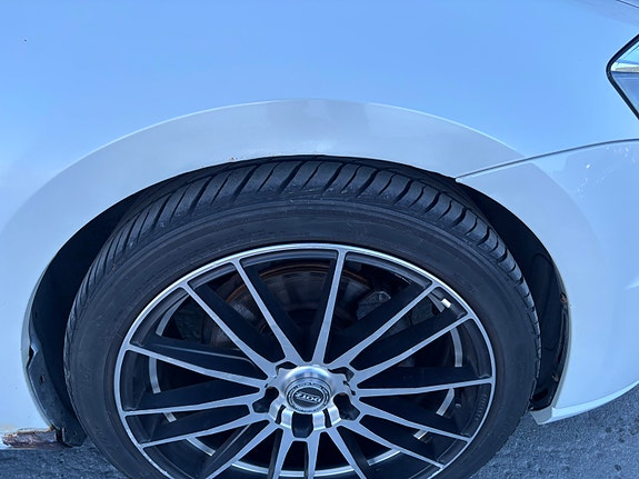 Volkswagen e-Golf VII 17 of 18