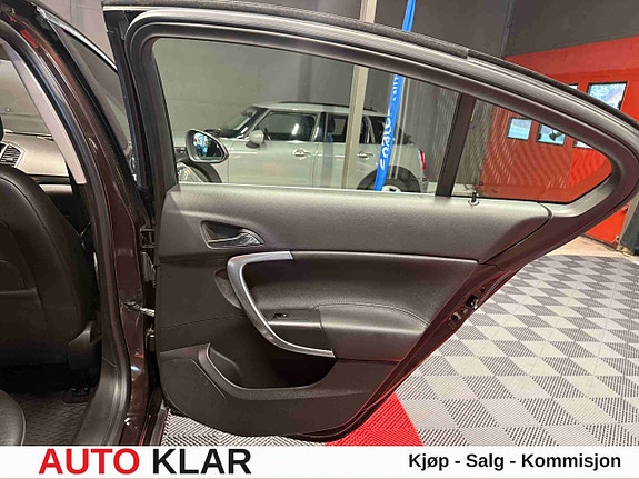 Opel Insignia 27 of 30