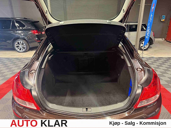 Opel Insignia 17 of 30