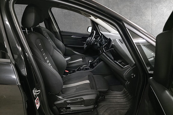 BMW 220d 27 of 30